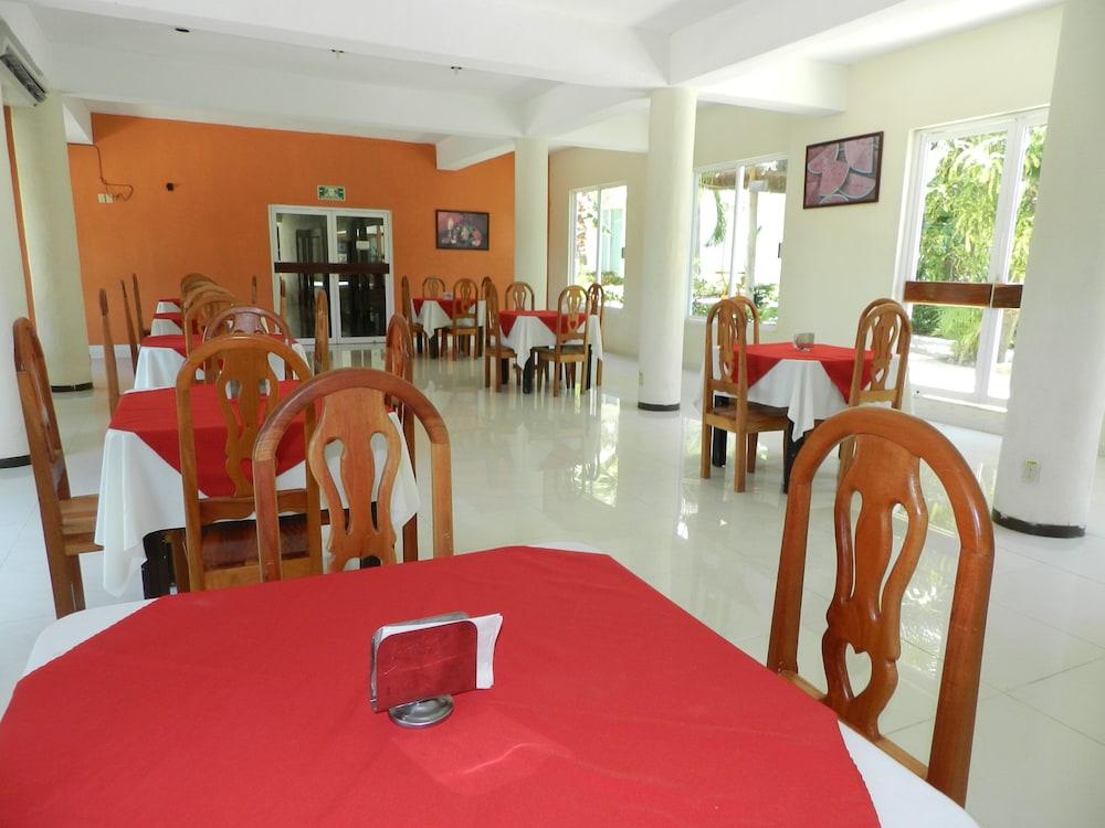 Hotel Puerto Seyba Seybaplaya Esterno foto